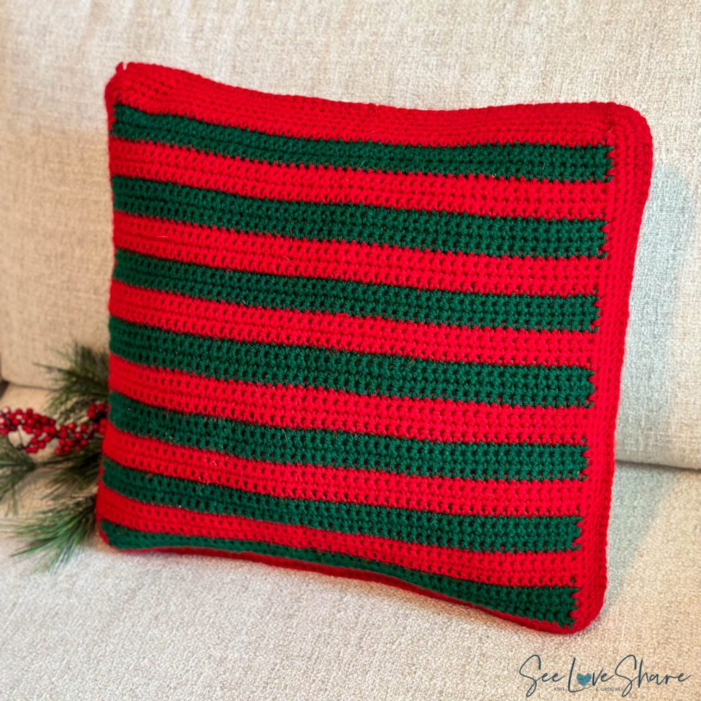 Christmas Wreath Bobble Stitch Pillow Cover SeeLoveShare