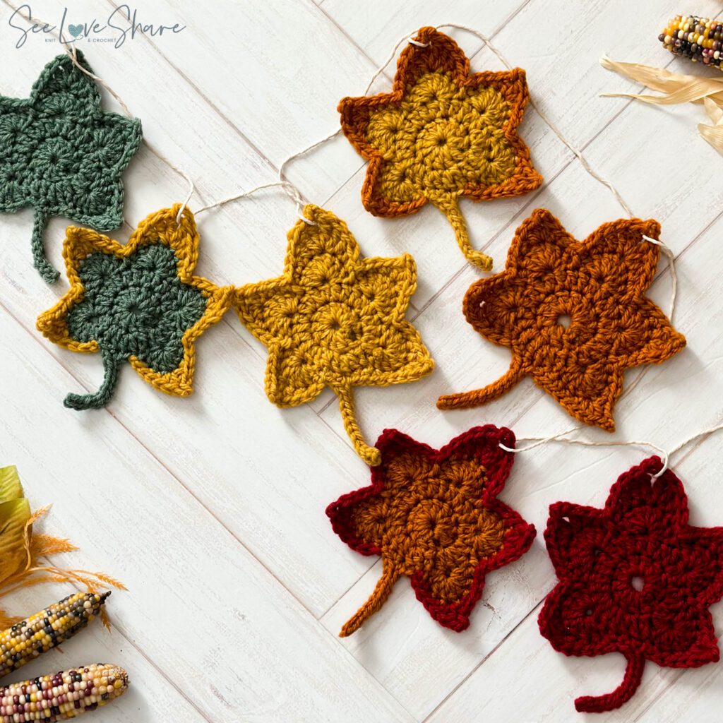 Autumn Maple Leaf Garland [Embellishment, Place Setting]