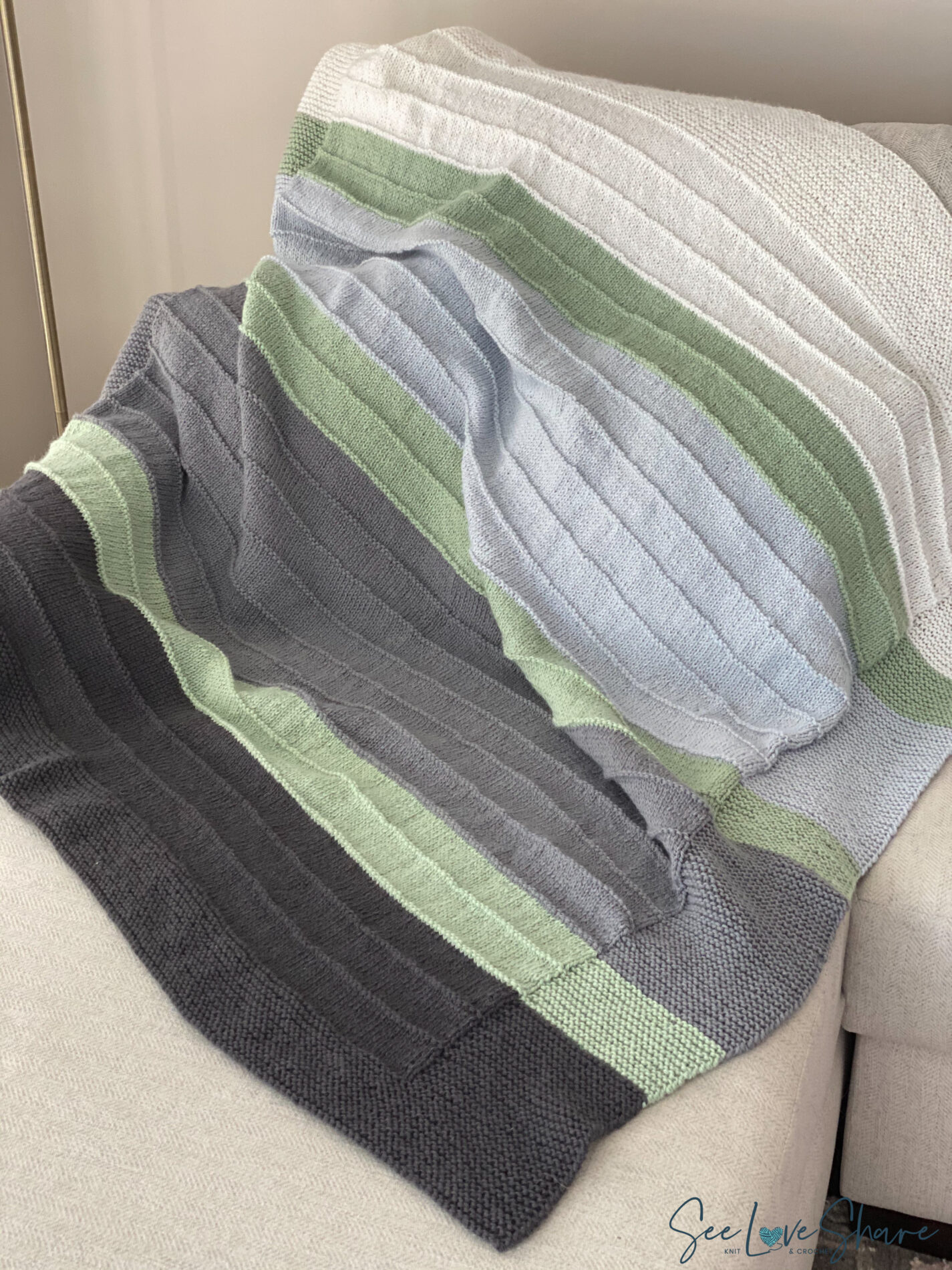 Simple Color Block Knit Blanket, Beginner Knit Throw Pattern | SeeLoveShare