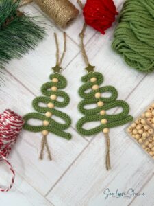 I-cord Christmas tree ornament with wooden beads